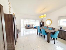 Villa En venta en Arona photo 0
