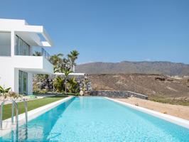 Villa En venta en La Caleta, Adeje photo 0