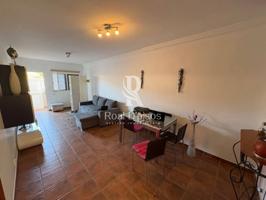 Chalet adosado en alquiler en Cruce de Arinaga photo 0