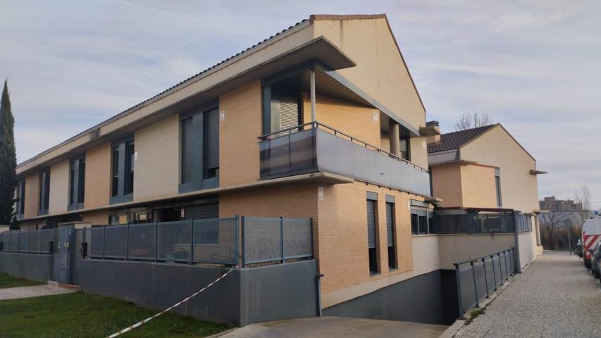 Unifamiliar Pareada En venta en Centro, Calatayud photo 0