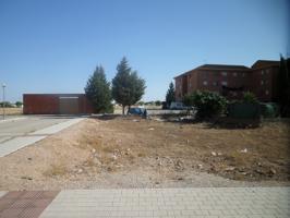 *SOLAR en ESQUINA, con 560 m2, en el POLÍGONO 20, por solo 89.600€. A 160€-m2* photo 0