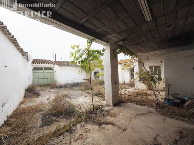 CASA VIEJA PARA DERRIBAR, CON 438 M2 DE PARCELA POR 75.000 EUROS photo 0