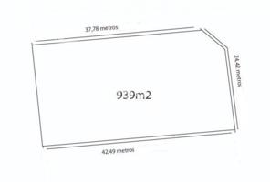 Se vende solar de 939 metros cuadrados con más de 24 metros de fachada a 213 euros el metro cuadrado photo 0