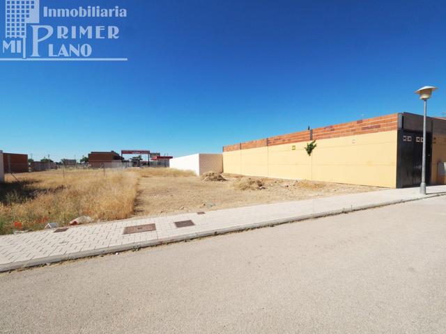 Solar en venta en Poligono 20, de 230 m2 de parcela y 12 metros de fachada por solo 70.150 euros photo 0