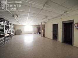 *¡Se vende edificio en plaza de España en Tomelloso, a dos calles, 560m2 en calle Socuellamos!* photo 0
