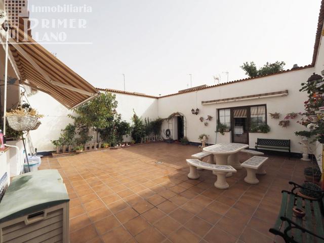 *¡OCASIÓN DE ÚLTIMA HORA! Espectacular vivienda de 2 plantas, junto a c-Manterola, de 4 dormitorios, 2 baños, garaje y amplio patio* photo 0