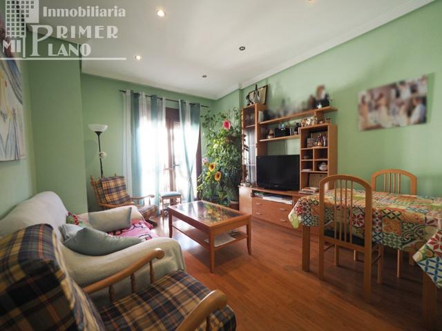 *Piso de 2 dormitorios, céntrico y amueblado, con plaza de garaje, trastero y piscina, solo 78.000€* photo 0
