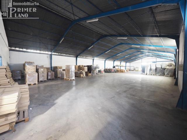 Oportunidad de compra junto a c-Oriente Casa mas Nave, de 1.777 m2 de parcela y 1.620 m2 construidos photo 0