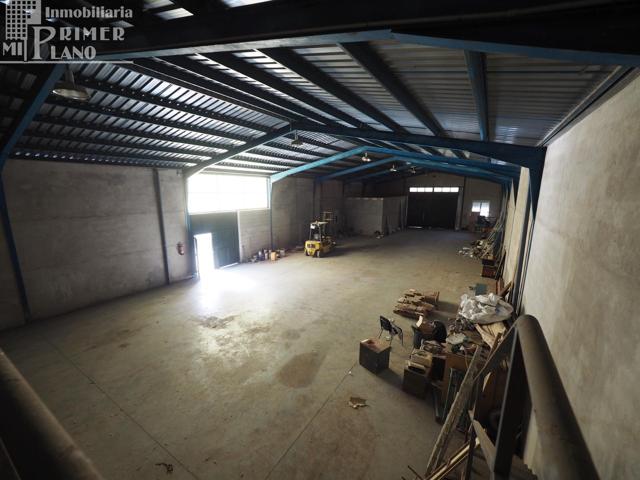 ¡Excelente Oportunidad! Nave Industrial mas oficina en Tomelloso, junto a calle Claudio Coello photo 0