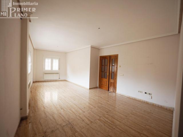 Unifamiliar Pareada En venta en Calle Alfonso Xii Y Calle Nueva, Tomelloso photo 0