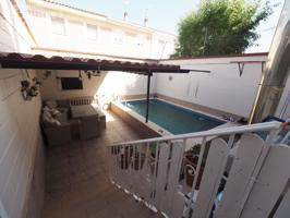 🏠 Adosado en Venta en Tomelloso – Zona Pajaritos | 156 m² | Piscina Propia | 133.000 € photo 0
