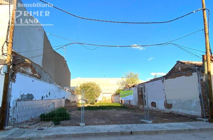 Solar en Venta en Tomelloso – Zona calle Melilla - San Roque | 405 m2 | 99.000 € photo 0