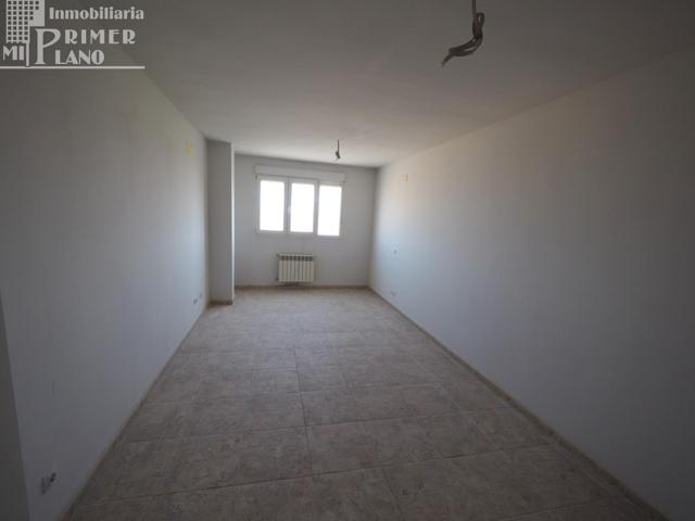 Piso de 3 habitaciones y 2 baños en calle Jerez Tomelloso. Viviende de VPO photo 0