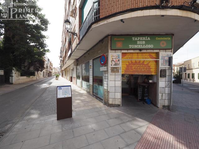 Oportunidad de Inversión: Local Comercial en Esquina en el Centro de Tomelloso photo 0