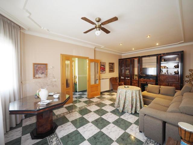 Casa de planta baja para entrara vivir en Tomelloso: Tu Nuevo Hogar por solo 130.000€ photo 0