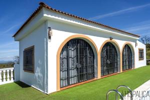 CASA RÚSTICA EN CANTILLANA photo 0