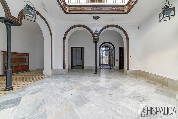 Oportunidad de Inversión en el Corazón Histórico de Carmona photo 0