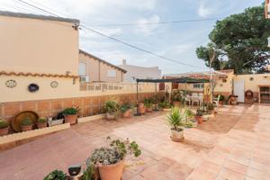 AGUADULCE Encantador chalet de 150 m2, en dos plantas y parcela de 265 m2 photo 0