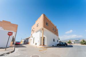 LAS CABAÑUELAS – Espectacular Casa Totalmente Amueblada, 351 m² const. | 321 m² útiles | en 2 plantas, Sótano y Solarium photo 0