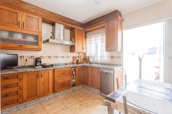 LAS CABAÑUELAS – Espectacular Casa Totalmente Amueblada, 351 m2 const. | 321 m2 útiles | en 2 plantas, Sótano y Solarium photo 0