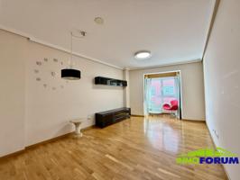 VIVIENDA COMPLETAMENTE EXTERIOR EN CUATRO CAMINOS photo 0