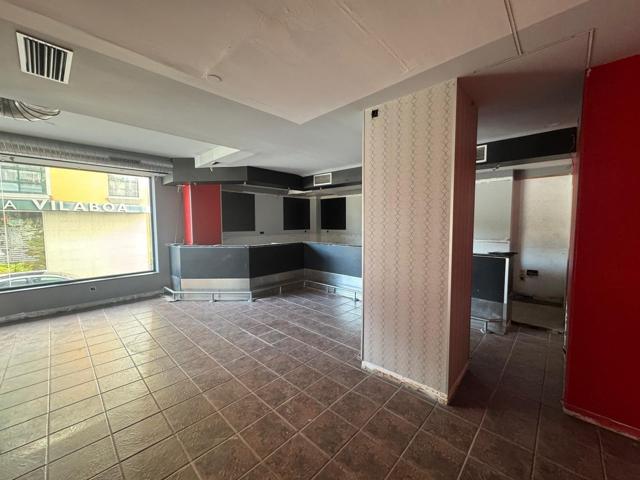 Local comercial en venta en Vilaboa photo 0