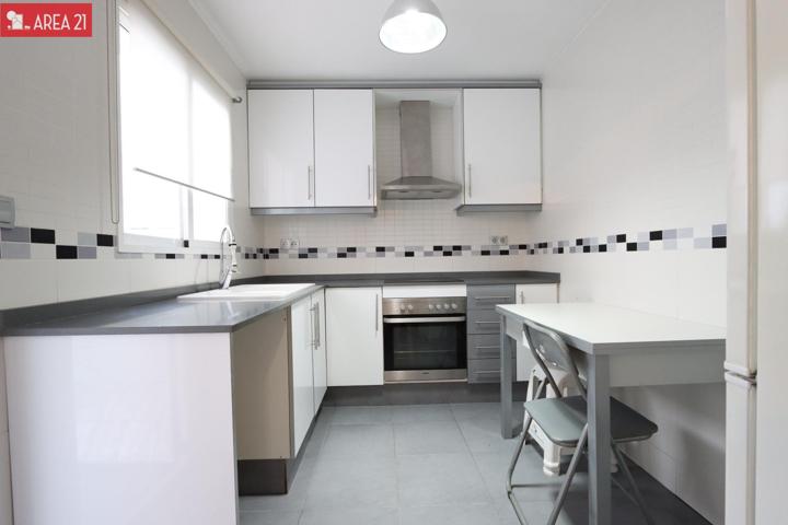 ATICO EN ALQUILER AMOBLADO photo 0