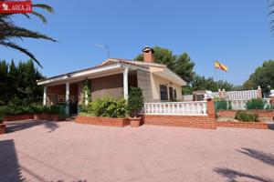 Chalet Reformado en Lliria - Alt de la Botigueta photo 0