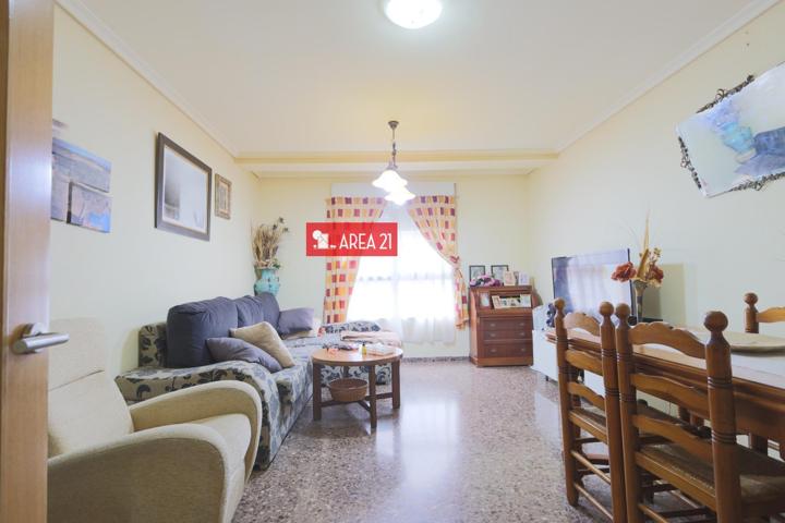 PISO DE TRES DORMITORIOS photo 0
