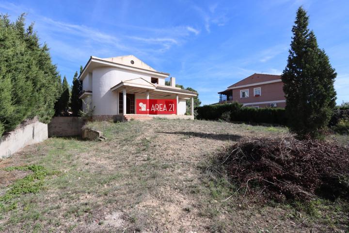 CHALET INDEPENDIENTE PARA TERMINAR EN SAN GERARDO photo 0