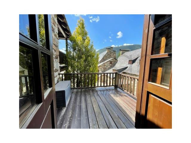 Local En venta en Naut Aran photo 0