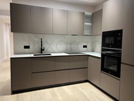 Piso En venta en Barcelona photo 0