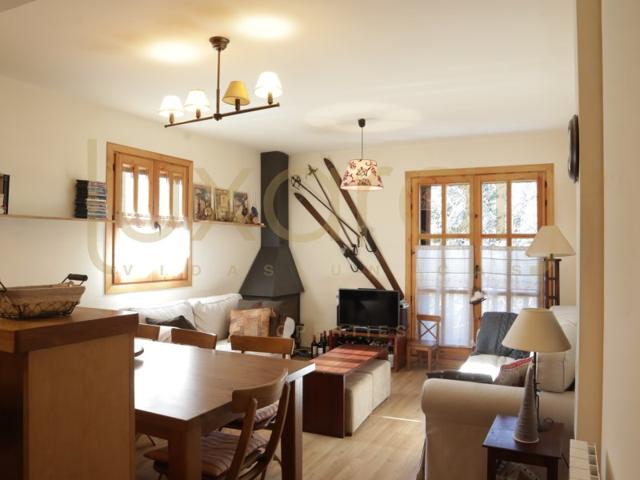 Dúplex En venta en La Guingueta D'Àneu photo 0