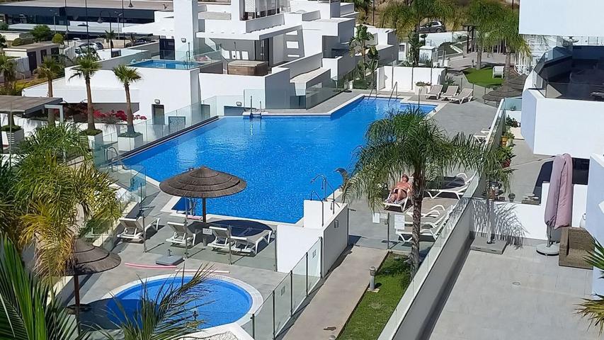 Piso En venta en La Cala De Mijas, Mijas photo 0