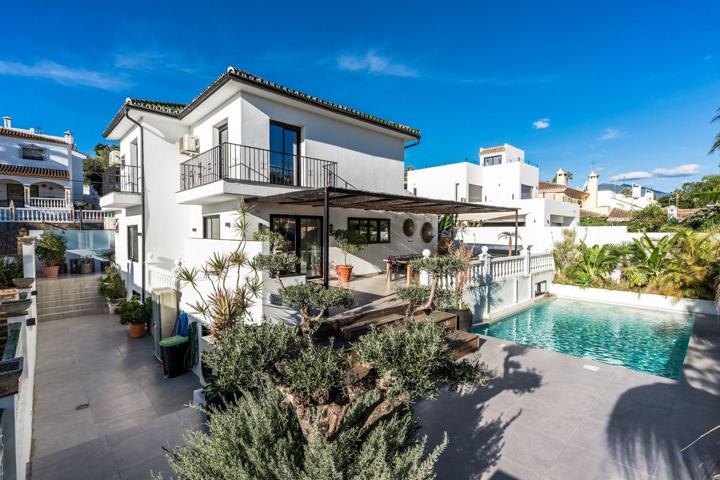 Casa En venta en Puerto Banus, Marbella photo 0