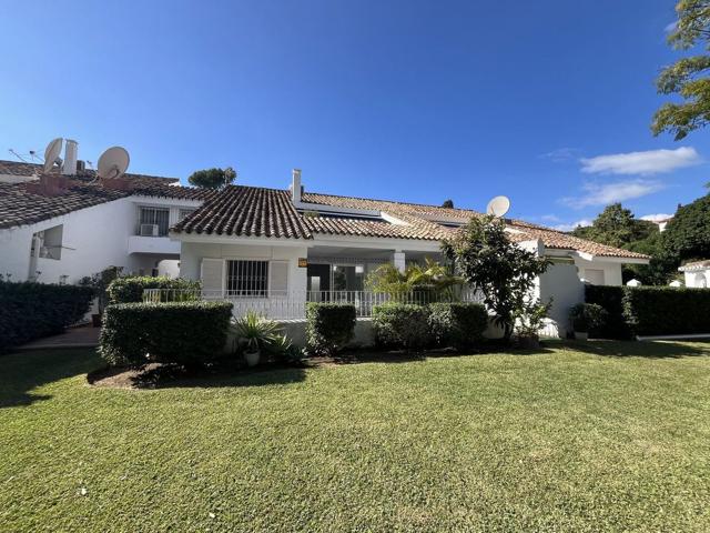 Casa En venta en Nueva Andalucía, Marbella photo 0