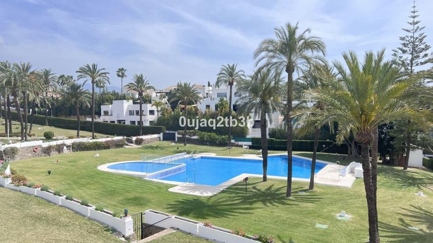 Dúplex En venta en Puerto Banus, Marbella photo 0