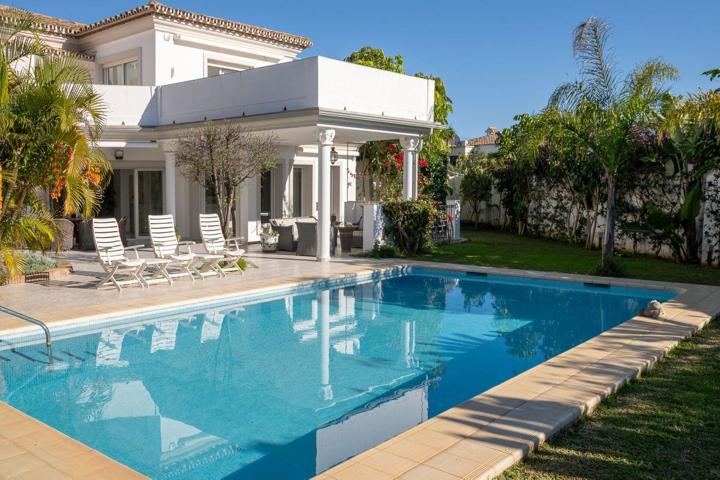 Casa En venta en Urb. Marbesa, Marbella photo 0
