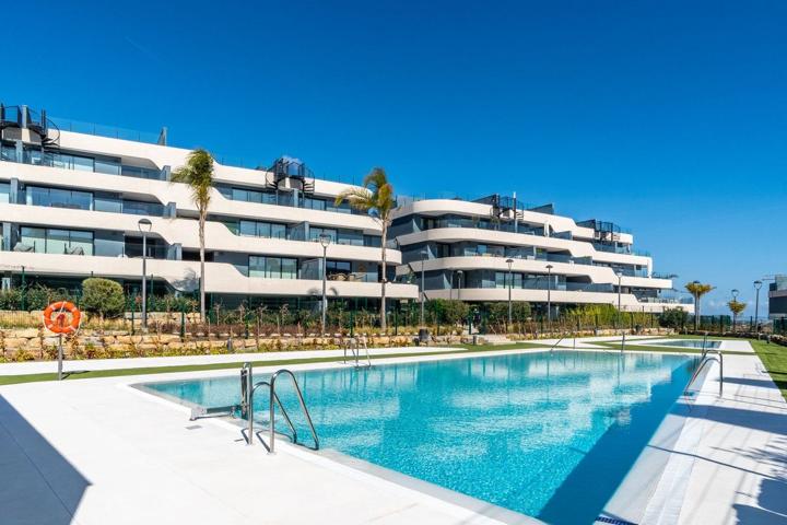 Piso En venta en La Concha-Resina Golf, Estepona photo 0