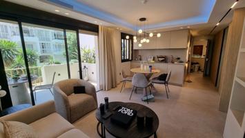 Piso En venta en Puerto Banus, Marbella photo 0