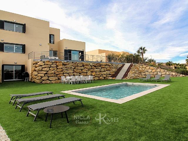 Villa En venta en Vera photo 0