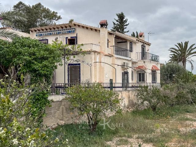 Villa En venta en Antas photo 0