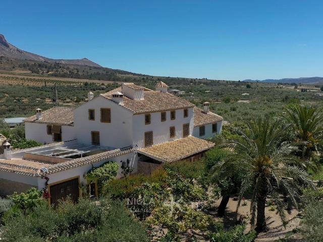 Villa En venta en Vélez-Blanco photo 0