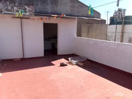 Pareado en venta en Algeciras de 78 m2 photo 0