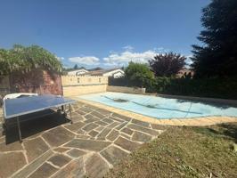Casa - Chalet en venta en Becerril de la Sierra de 211 m2 photo 0