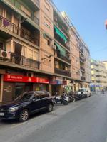 Local comercial en el centro de Benidorm – 184 m² con almacén en sótano photo 0