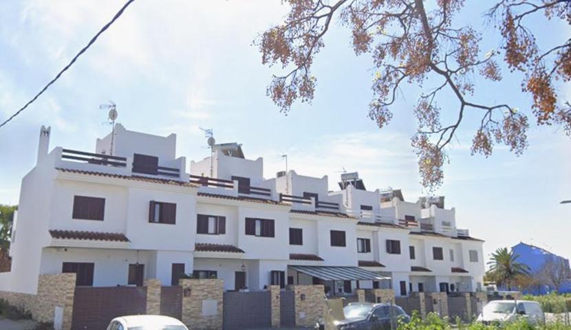 Chalet en la Playa de la Jara, OCUPADO photo 0