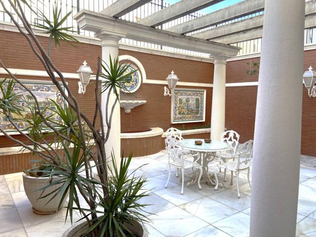 Exclusiva vivienda de alto standing en el corazón de Torrent photo 0
