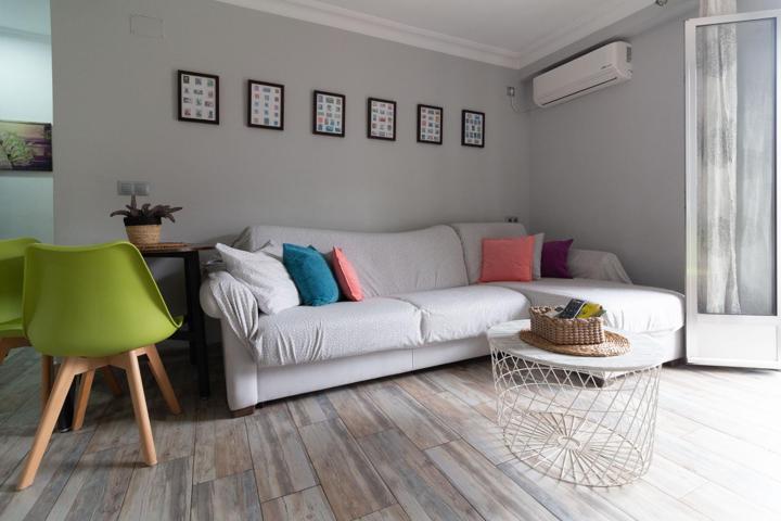 ¡Inversión Segura en La Macarena! Vivienda Reformada de 3 Habitaciones, Licencia Turística y Parking photo 0