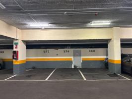 Amplio almacén a la venta en el barrio de Salamanca photo 0